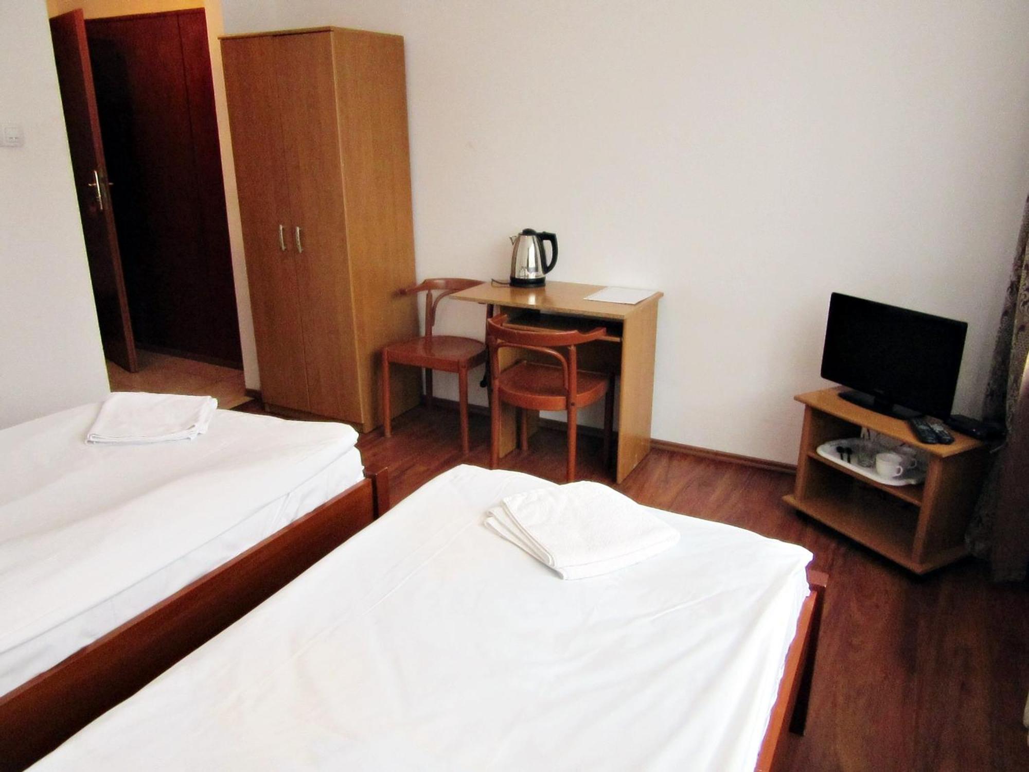 格但斯克 Scsk卜泽诺旅馆旅舍 外观 照片